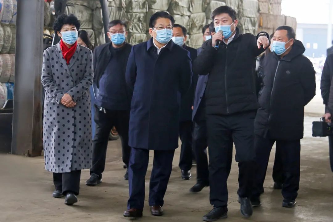 【集團(tuán)動(dòng)態(tài)】提質(zhì)增效強(qiáng)龍頭、助力發(fā)展高質(zhì)量-市委書(shū)記朱是西到南陽(yáng)仙草健康集團(tuán)調(diào)研